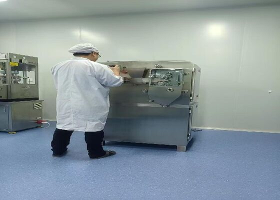 100-240 kg/uur Horizontaal voedingsrolcompressor voor granulaten voor het vullen van capsules
